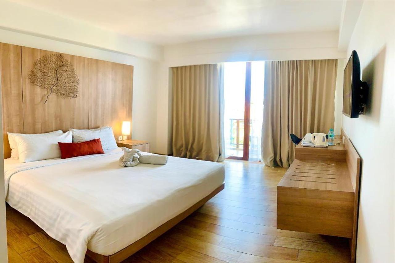 Grand Zuri Kuta Bali Hotel Buitenkant foto