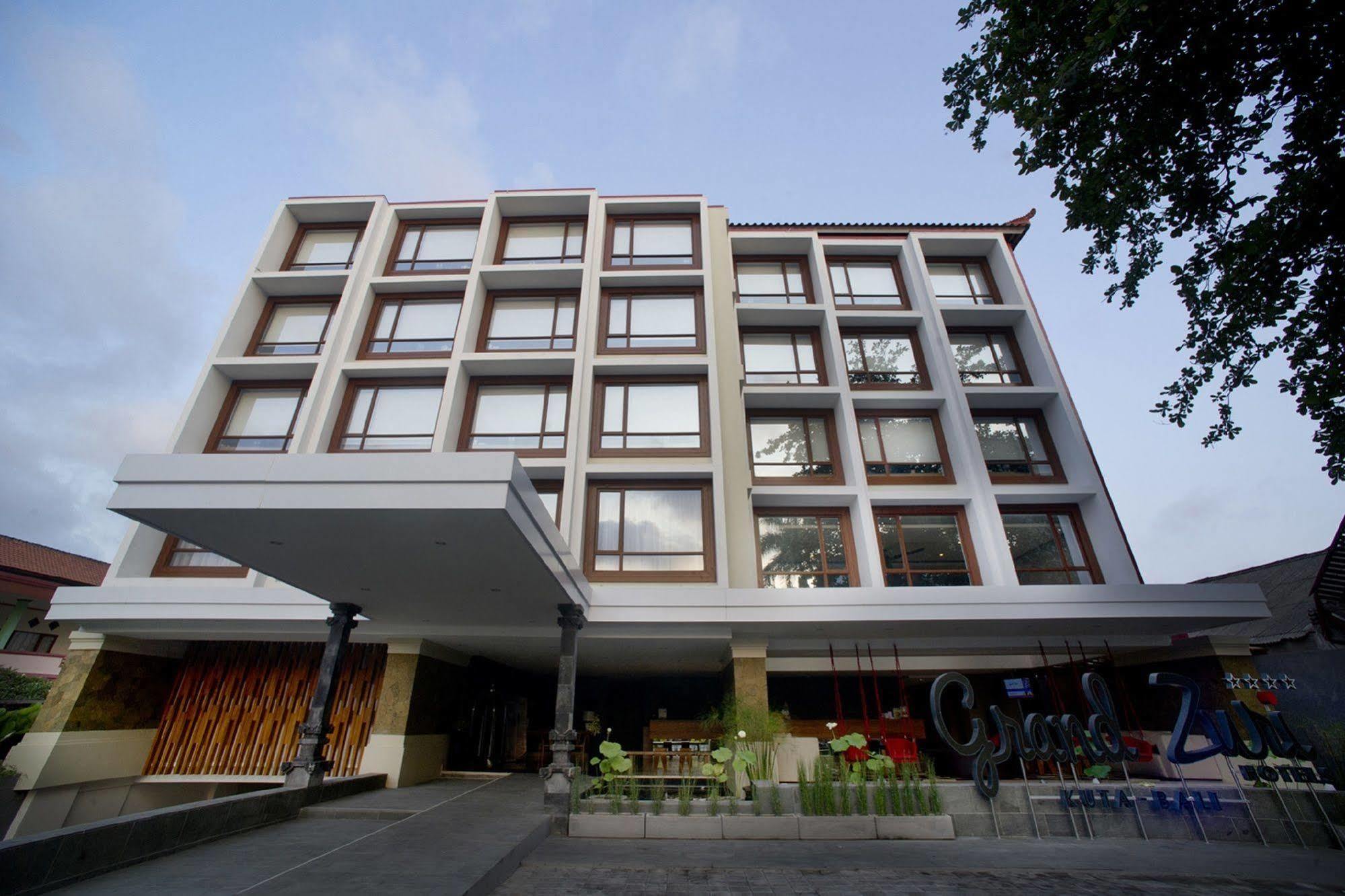 Grand Zuri Kuta Bali Hotel Buitenkant foto
