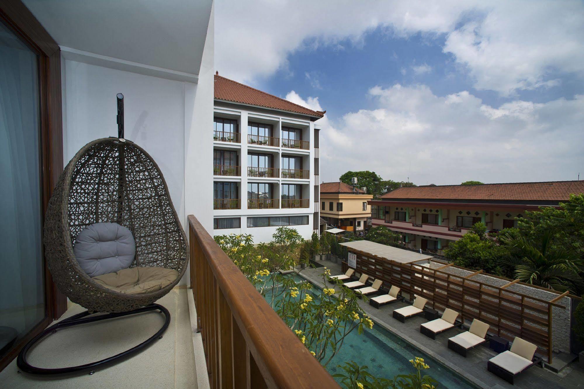 Grand Zuri Kuta Bali Hotel Buitenkant foto